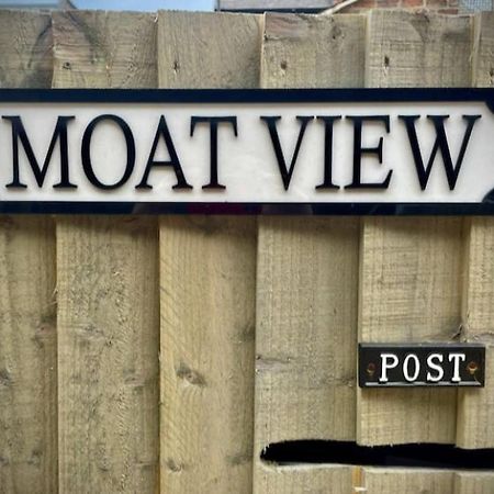 Moat View Free Parking, Central, Ev Plug York Exterior photo