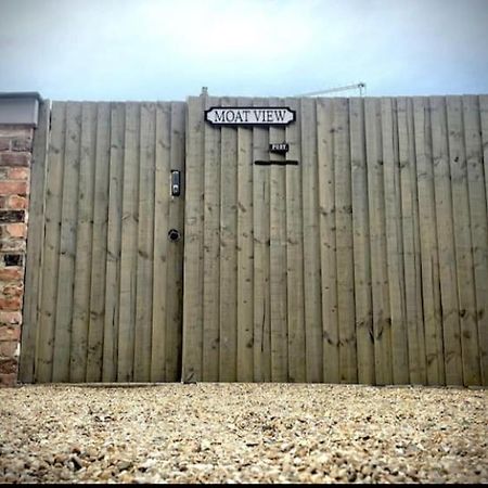 Moat View Free Parking, Central, Ev Plug York Exterior photo